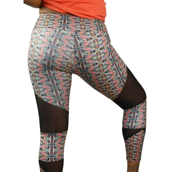 Onzie Leggings Mosaic Kaleidoscope Print Capri Mid Rise Sheer Active Size Medium - Picture 3 of 13